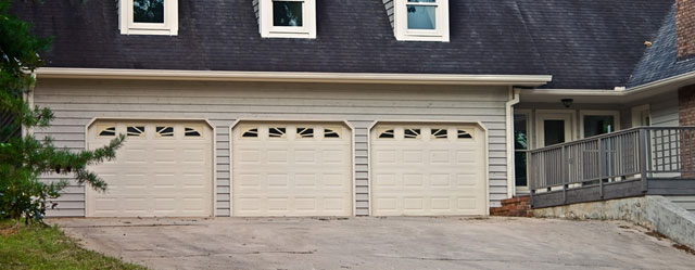 Garage doors in Long Island City